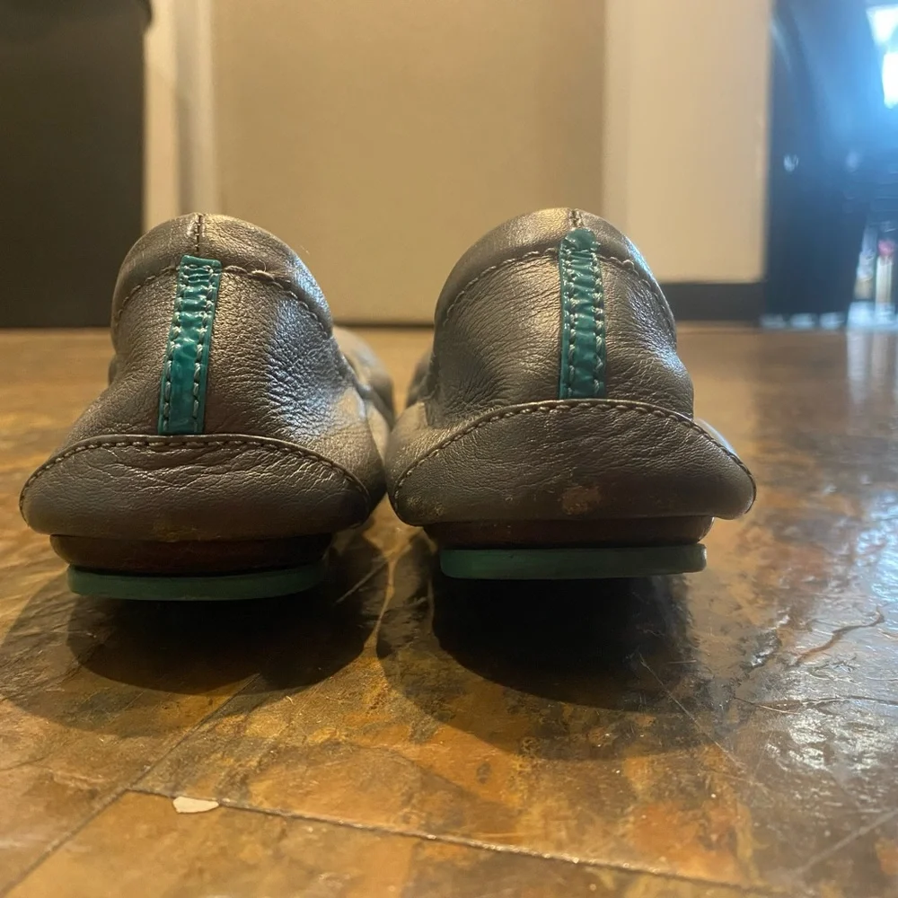 Worn size 6 pewter Tieks - Picture 6 of 6